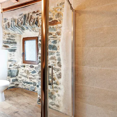 Laghi E Monti بيت للعطل *